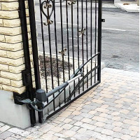 Монтаж автоматики на розпашні ворота в Києві та київській області Монтаж автоматики на розпашні ворота в Києві та київській області