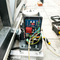 Монтаж автоматики на відкатні ворота в Києві та київській області Монтаж автоматики на відкатні ворота в Києві та київській області